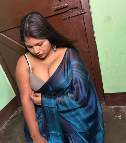 hi-myself-naina-rajput-videocall-audiocall-available-big-1